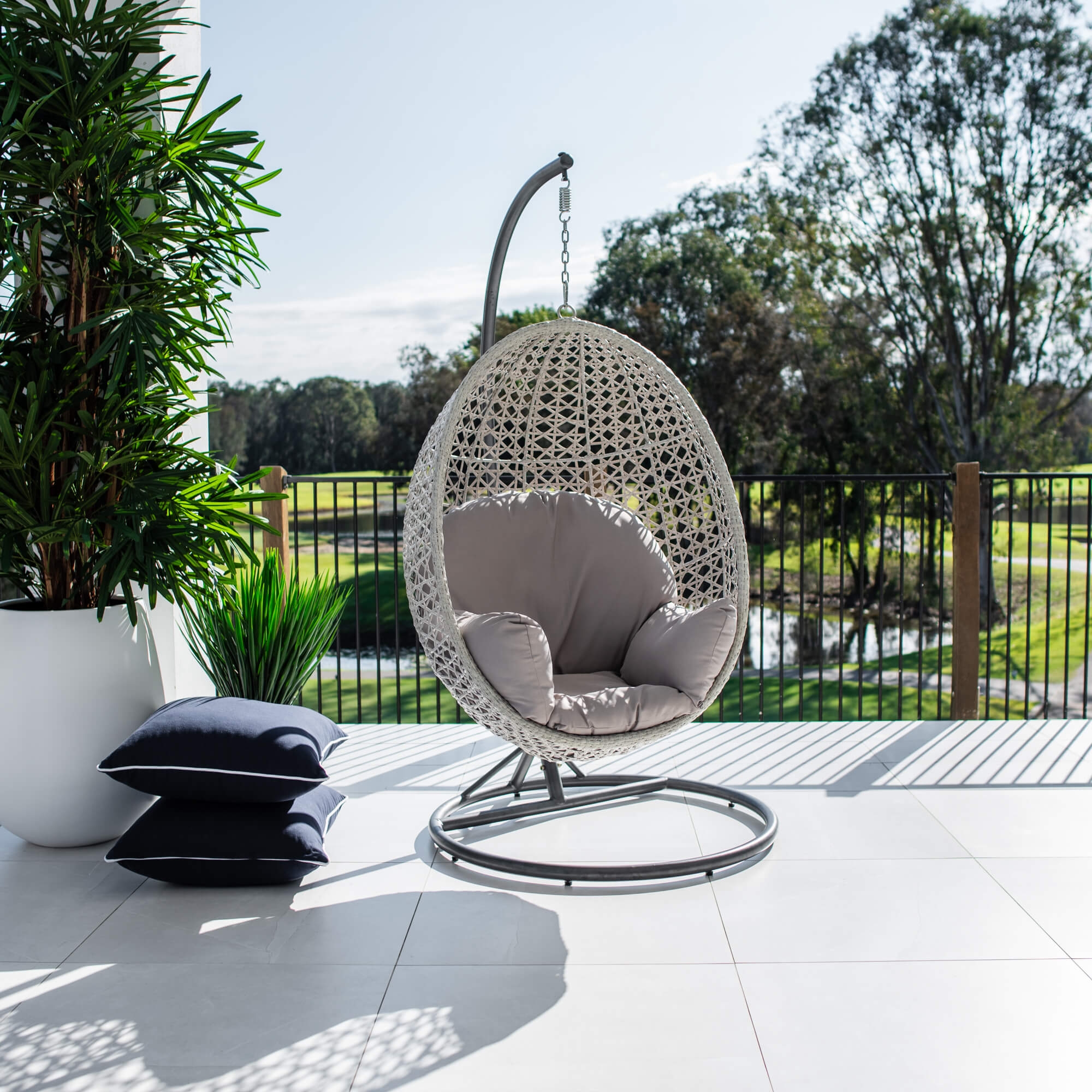Hanging Chair Wicker Weave Modern Wicker Swing Chair