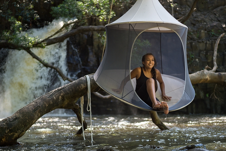Hanging Habitat Mesh Walls Conical Roof Portable Habitat