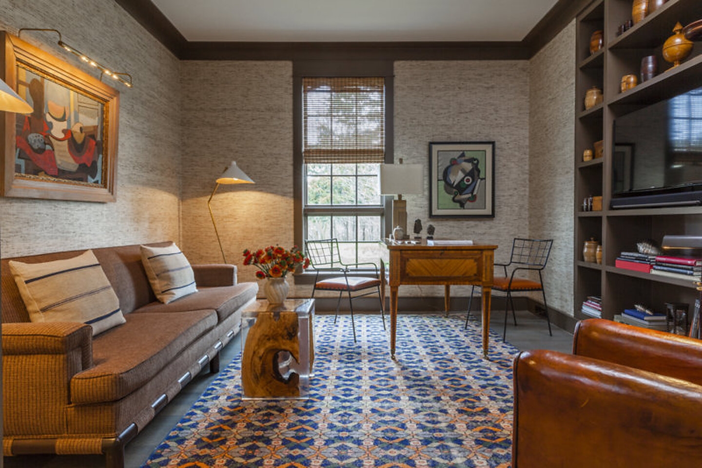 Home Office With Textured Wallcovering and Blue Rug