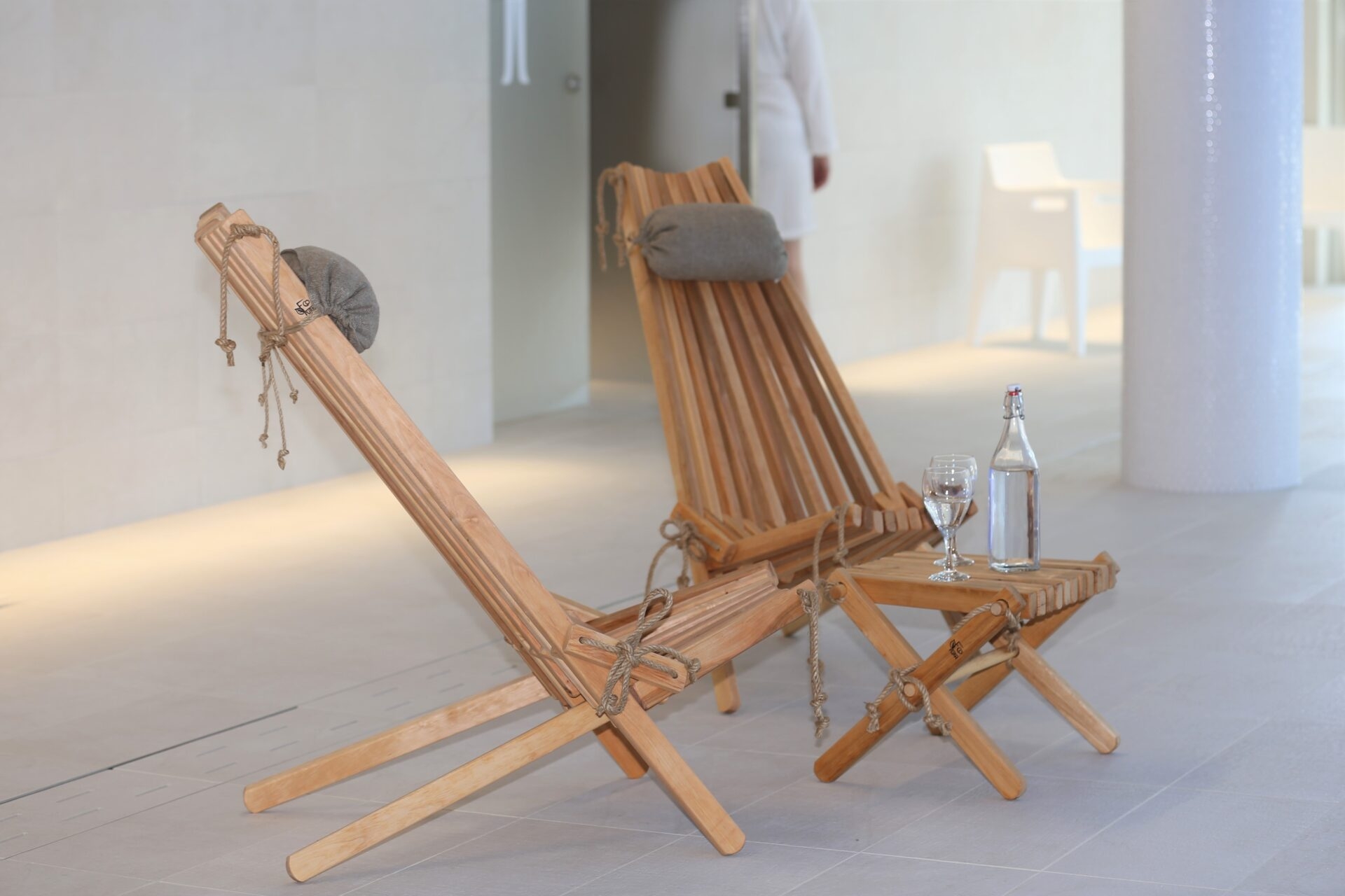 Lounge Chair: Rope Joint Construction Nordic Spa Style