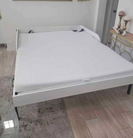 Murphy Bed: Bright White Space Saving Fold with Thin Black Legs