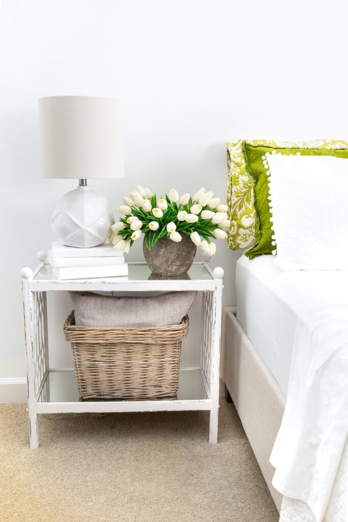 Nightstand: Mirrored Shelves Bedroom Lamp Riser Ideas