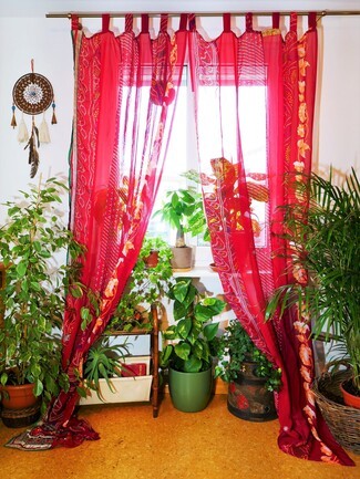 Patchwork Curtains: Saree Patchwork Maharani Red Boho Decor