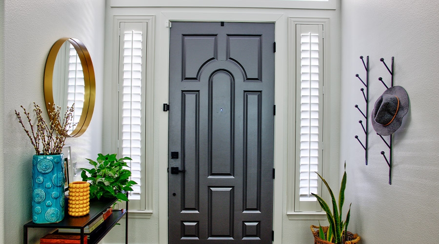 Plantation Shutters High Contrast Entryway Louvered Privacy