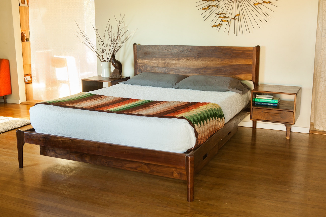 Platform Bed Wood Integrated Nightstands | Retro Wood Bed