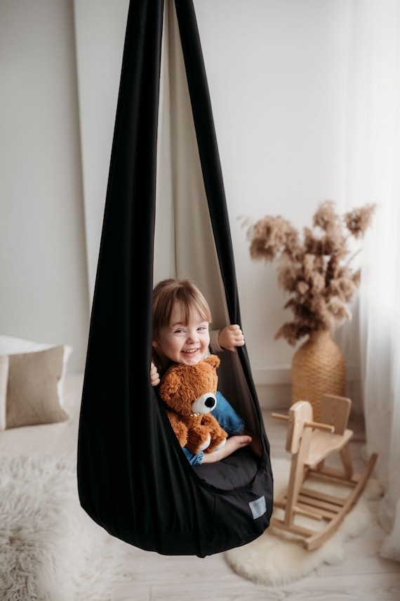 Pod Swing Suspended Mounting Matte Black Scandinavian Nook