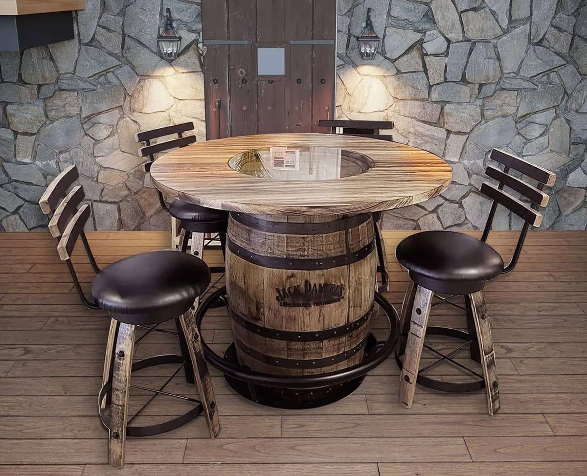 Barrel Table And Chairs