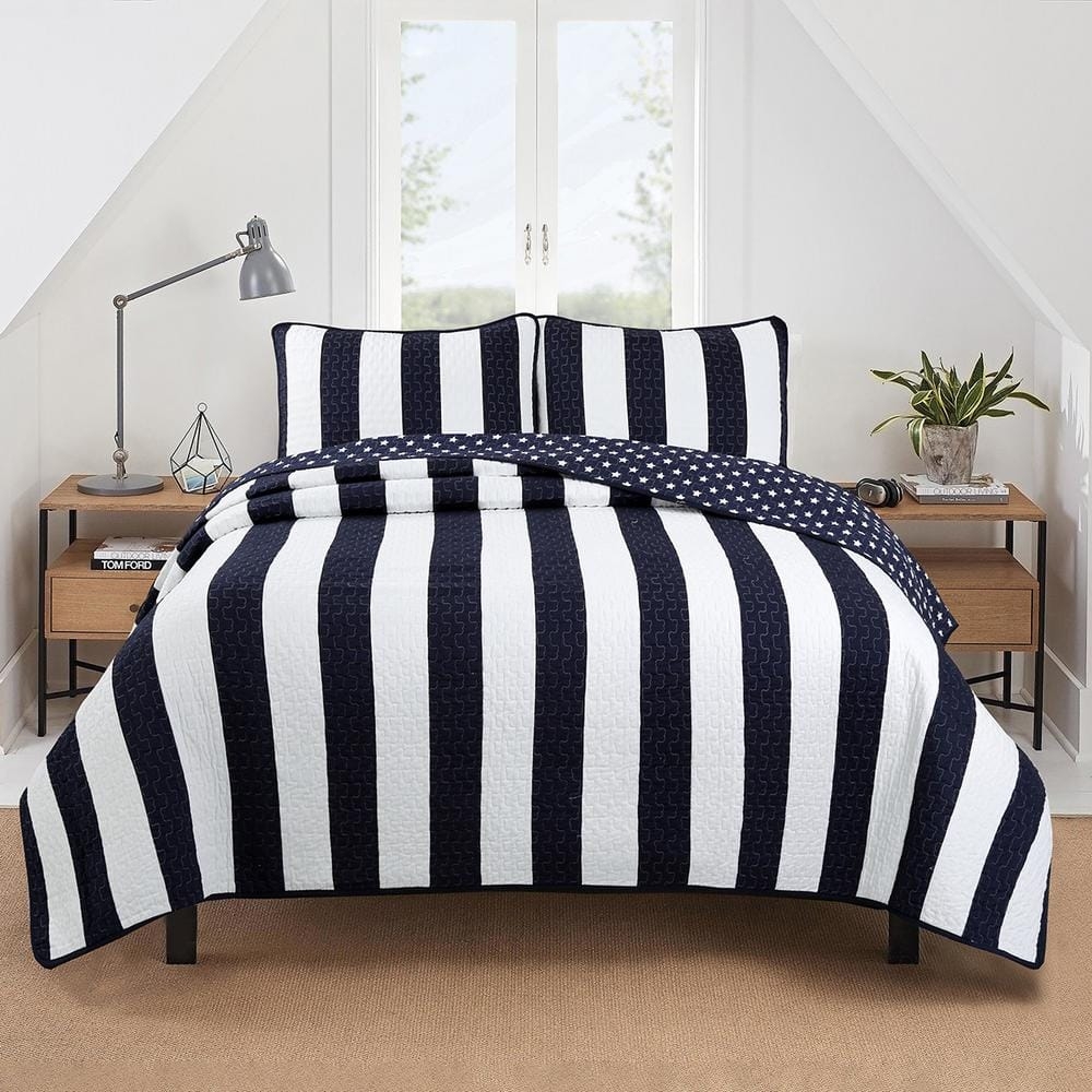 Quilt Set with Reversible Star Print and Vertical Stripes