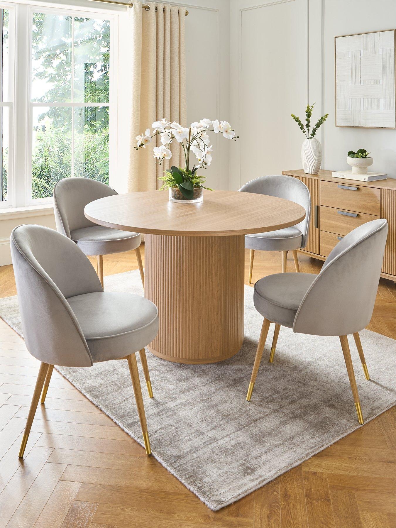 Round Dining Set: Fluted Pedestal Base and Gold Tips