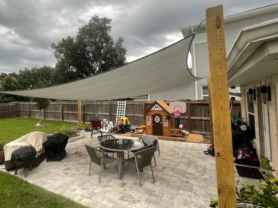Shade Sail: Curved Tension Design and Wooden Support Posts DIY Guide