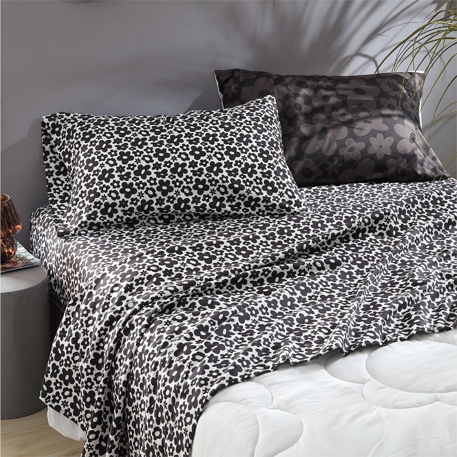 Sheet Set with Floral Mix and Match Monochrome Bedding