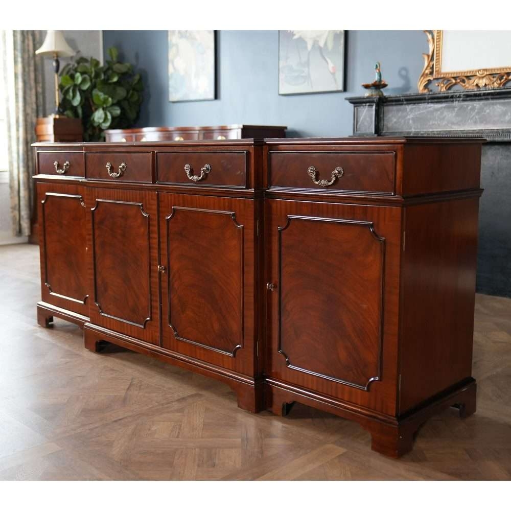 Sideboard With Bracket Feet And Georgian Four Door Case