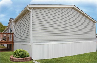 Skirting Panel with Ribbed Texture and Vented Vinyl Skirting