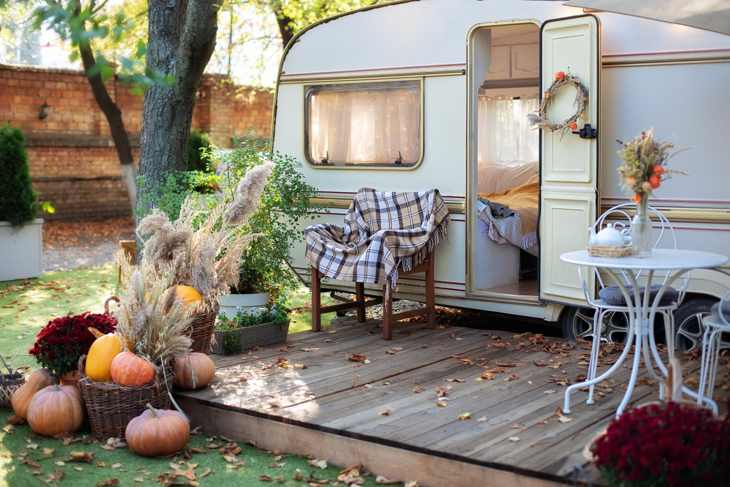 Vintage Caravan - Wooden Deck with Cozy Fall Decor