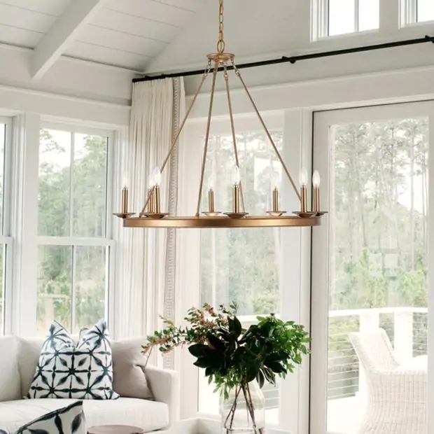 Wagon Wheel Chandelier: Antique Gold Minimalist Ring 8 Light Candle