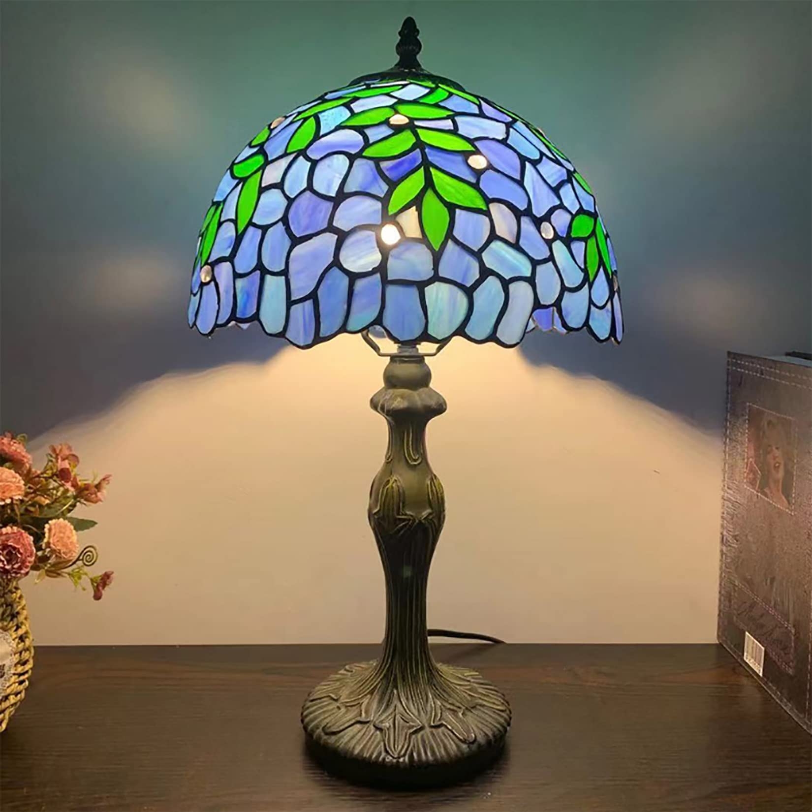 Wisteria Pattern Table Lamp with Scalloped Leaded Glass