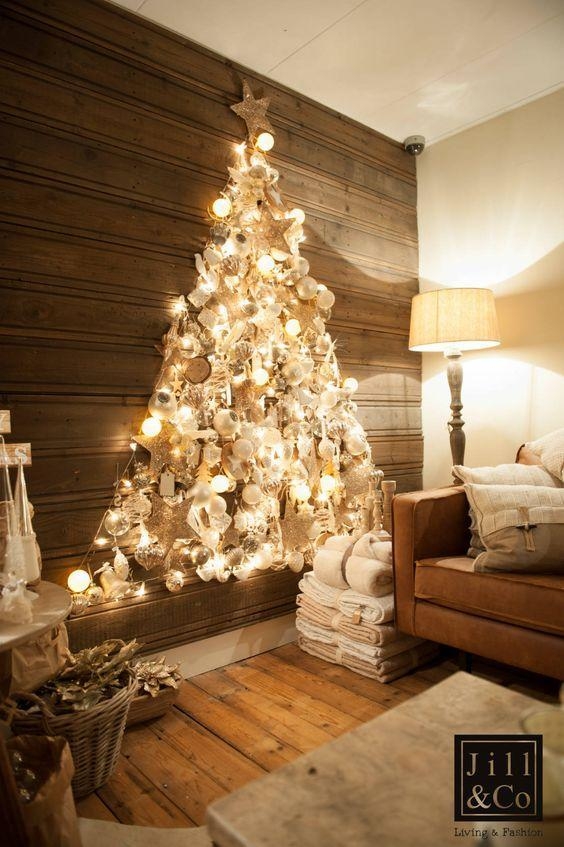 Alternative Christmas Tree: Glowing Rustic Wall Tree Ideas