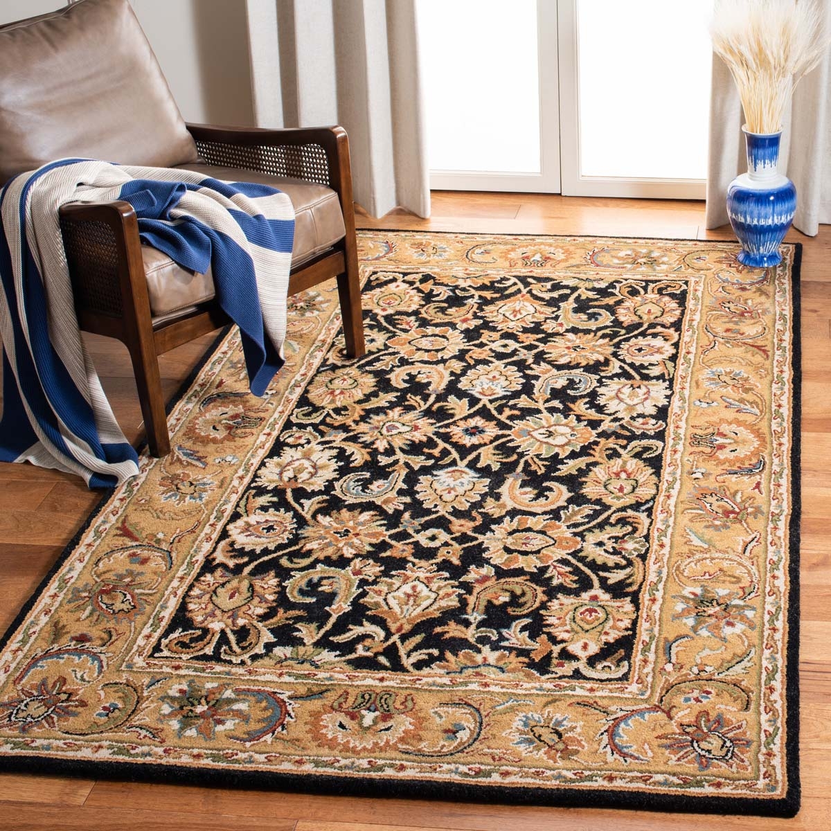 Area Rug Intricate Scrollwork Floral Arabesque Pattern