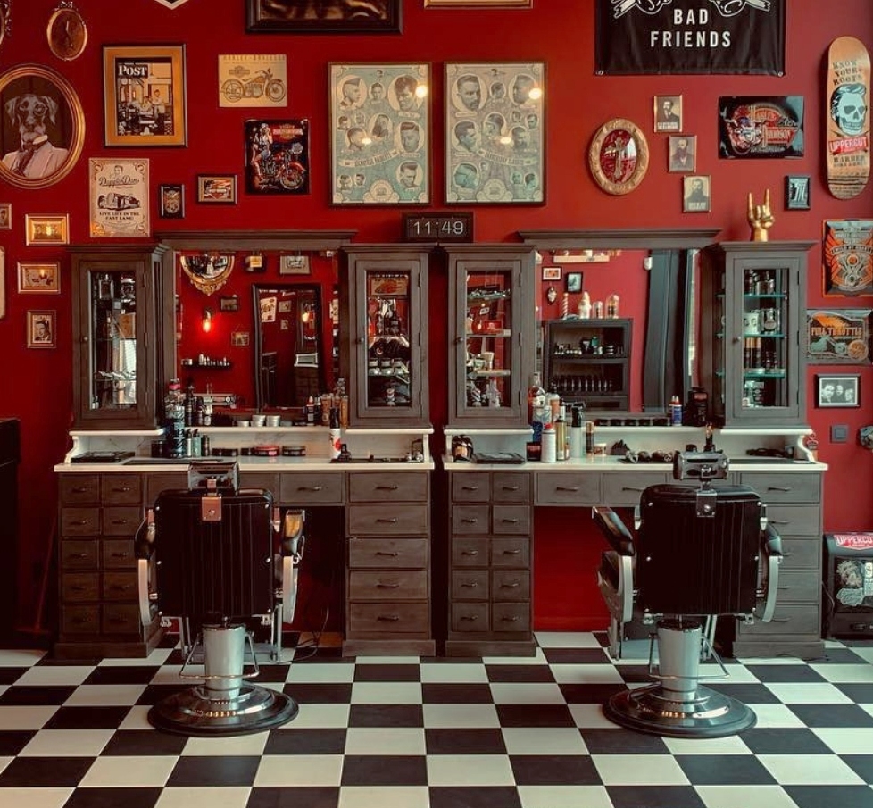 Barber Styling Station with Multi-Drawer Base and Cream Marble