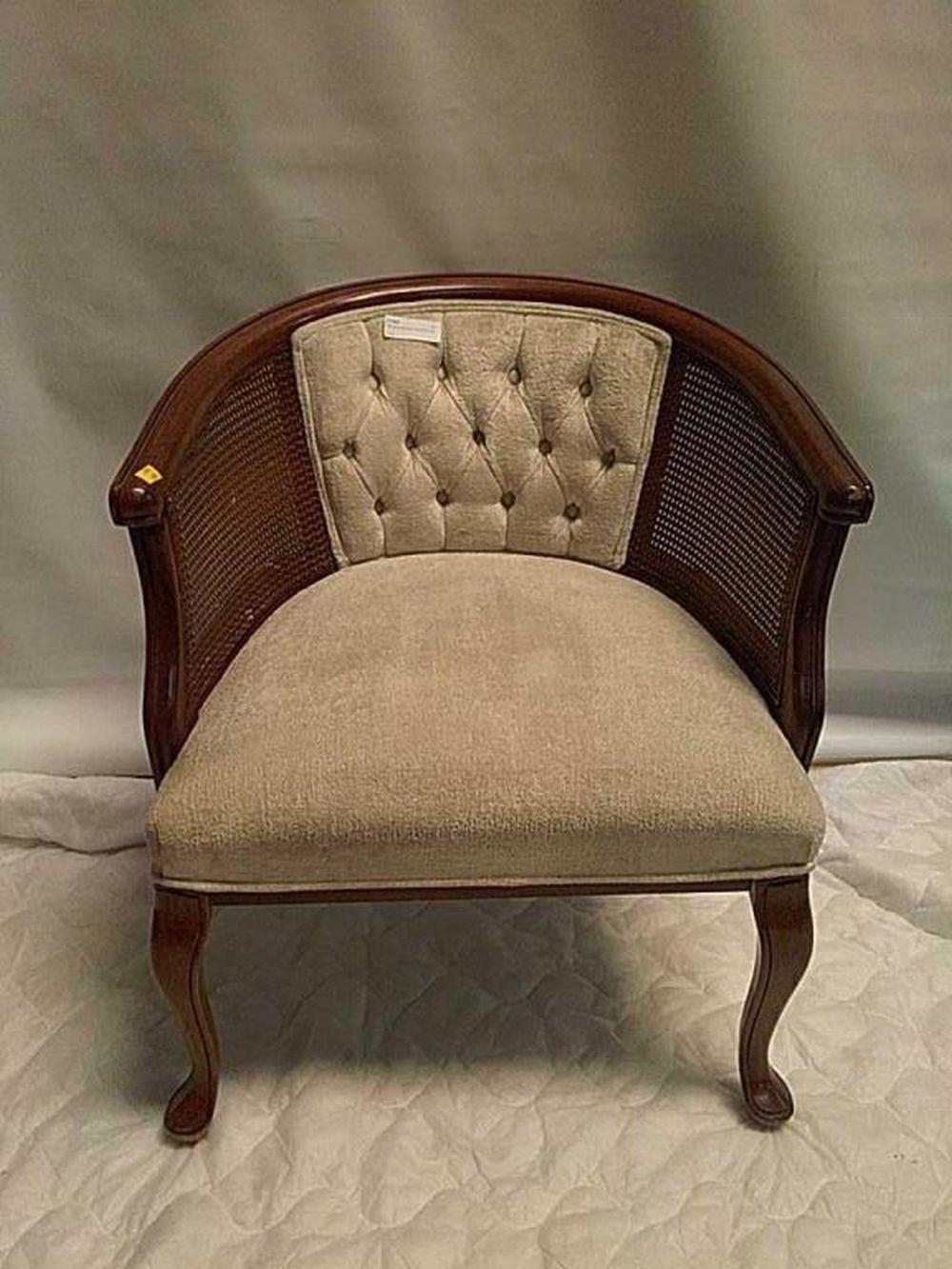 Barrel Chair Button Tufting Tufted Back Accent Chair