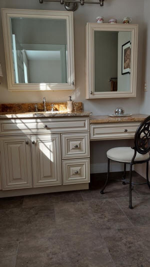 Bathroom Vanity: Traditional Raised Panel Makeup Station