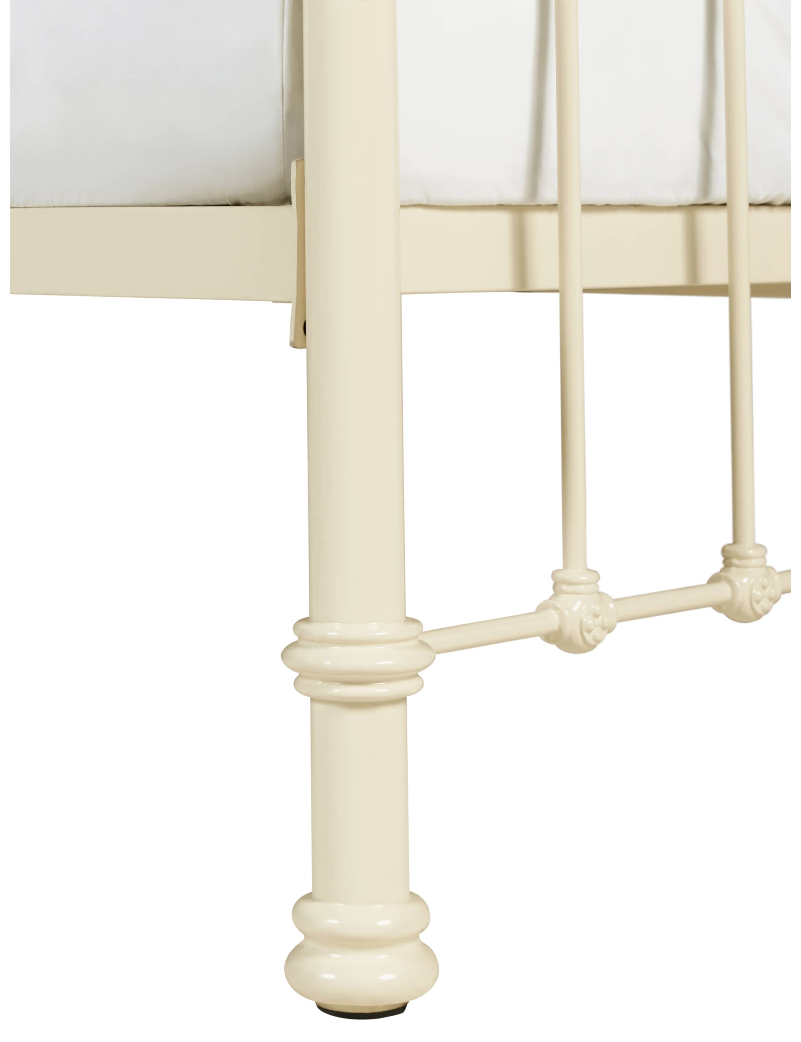Bed Frame Decorative Castings classic spindle bedstead