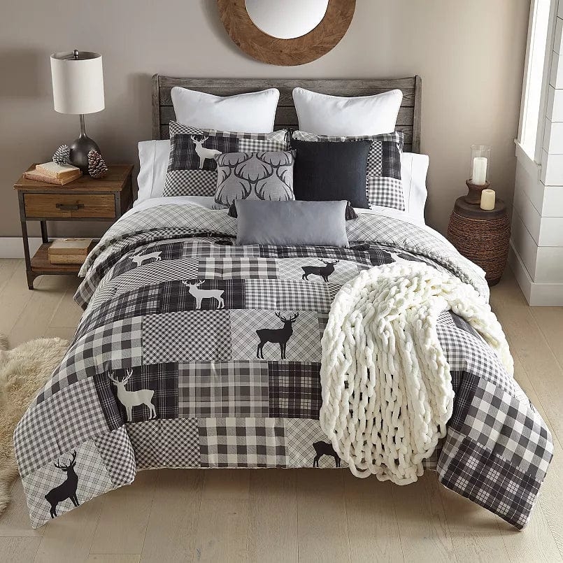Bedding Set: Monochromatic Rustic Patchwork Plaid with Deer