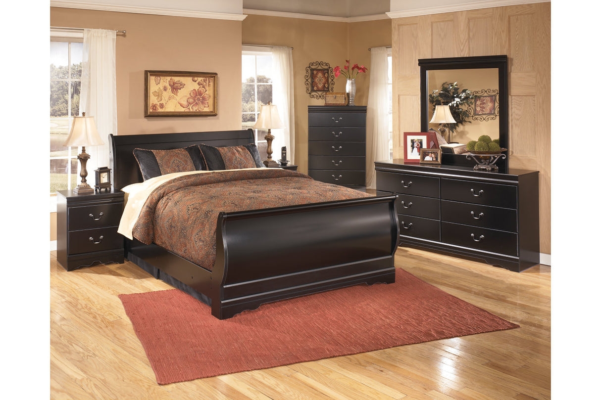 Bedroom Set: Silver Hardware Matte Black Bedroom Set