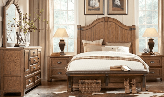 Bedroom Set with Arched Headboard and Western Style Bedroom Decor