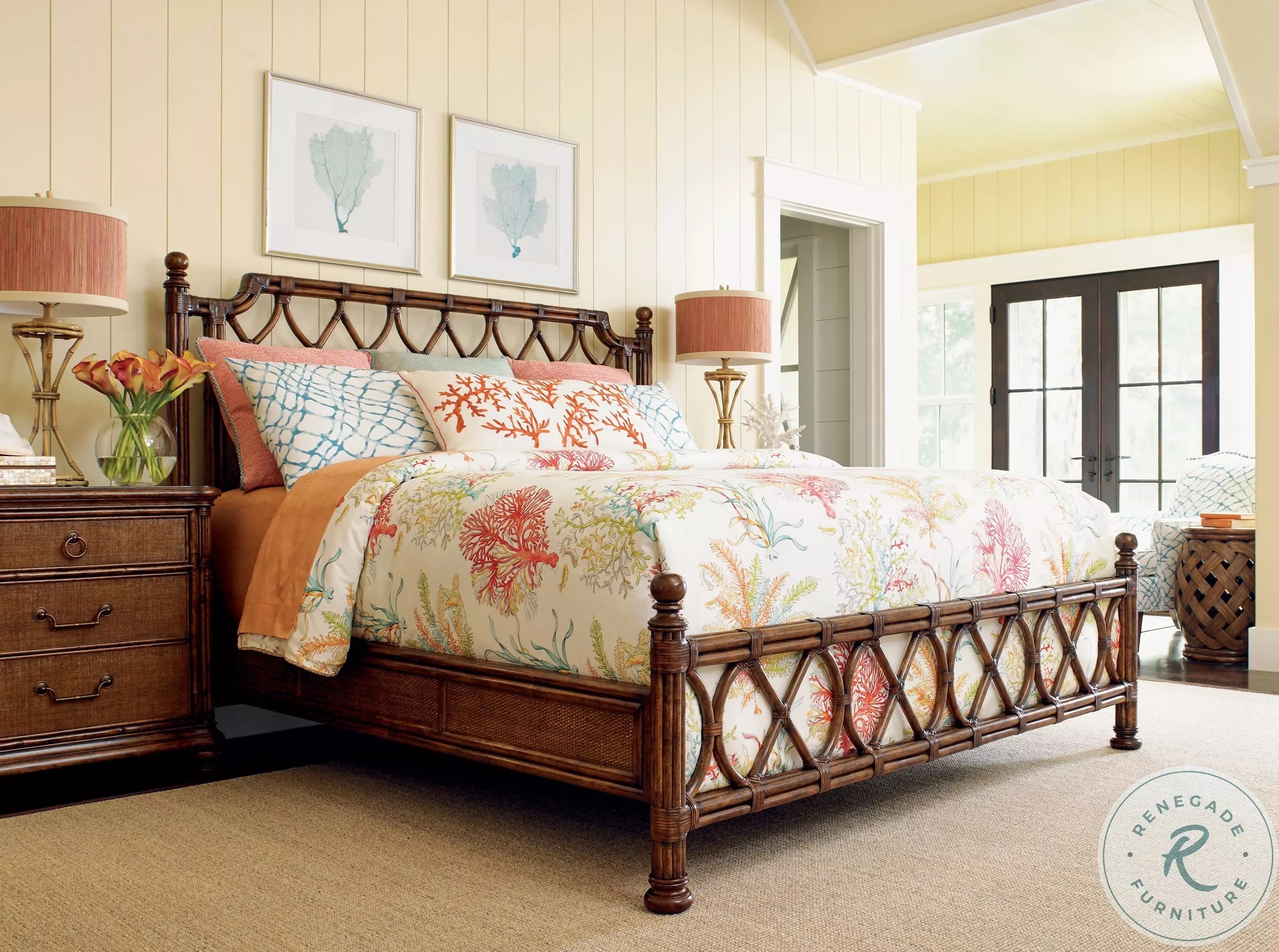 Bedroom Set with Lattice Pattern Woodwork and Bamboo Posts