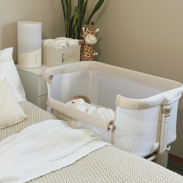 Bedside Bassinet with Drop Down Side and Neutral Mesh Walls