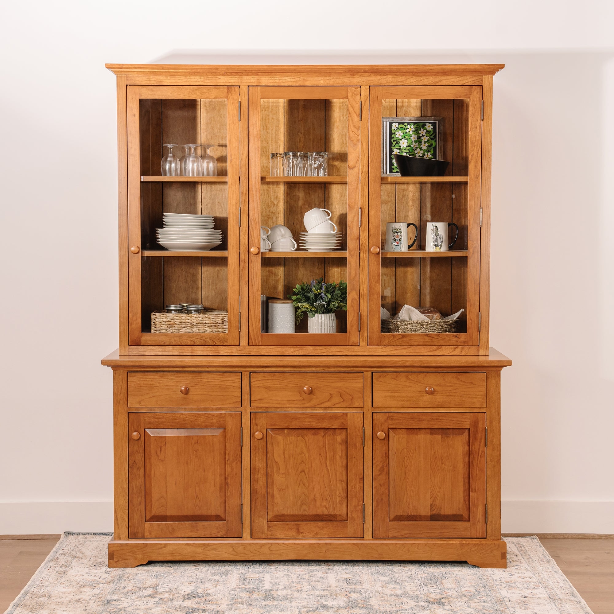 Buffet Hutch with Triple Section Symmetry and Drawers