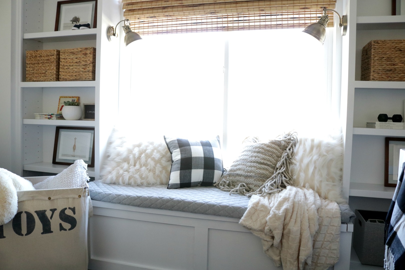Built-In Window Seat Featuring Cozy Window Bench Styling Ideas