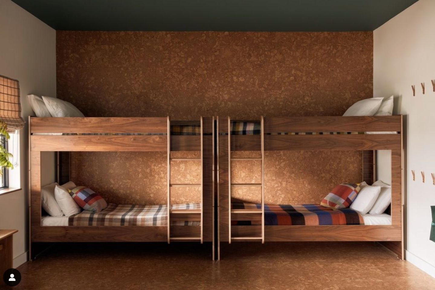 Bunk Bed with Side-By-Side Layout and Side By Side Bunk Beds