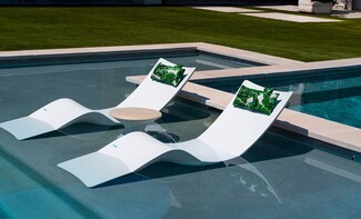 Chaise Lounge: Water Submersible Tanning Ledge Chair