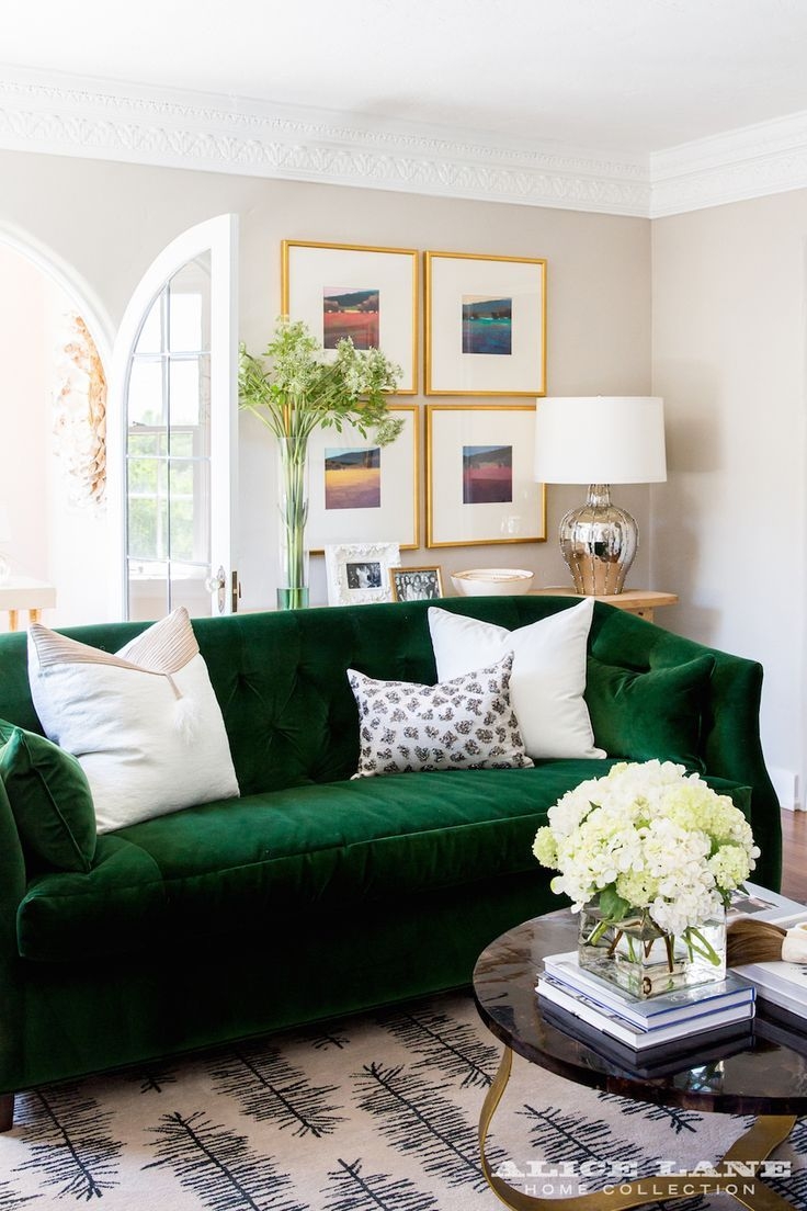 Chesterfield Sofa Hunter Green Velvet Diamond Tufted