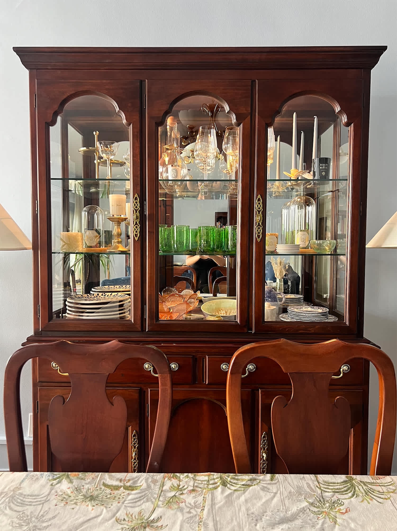 China Cabinet with Arched Glass Doors for Traditional China Cabinet Styling