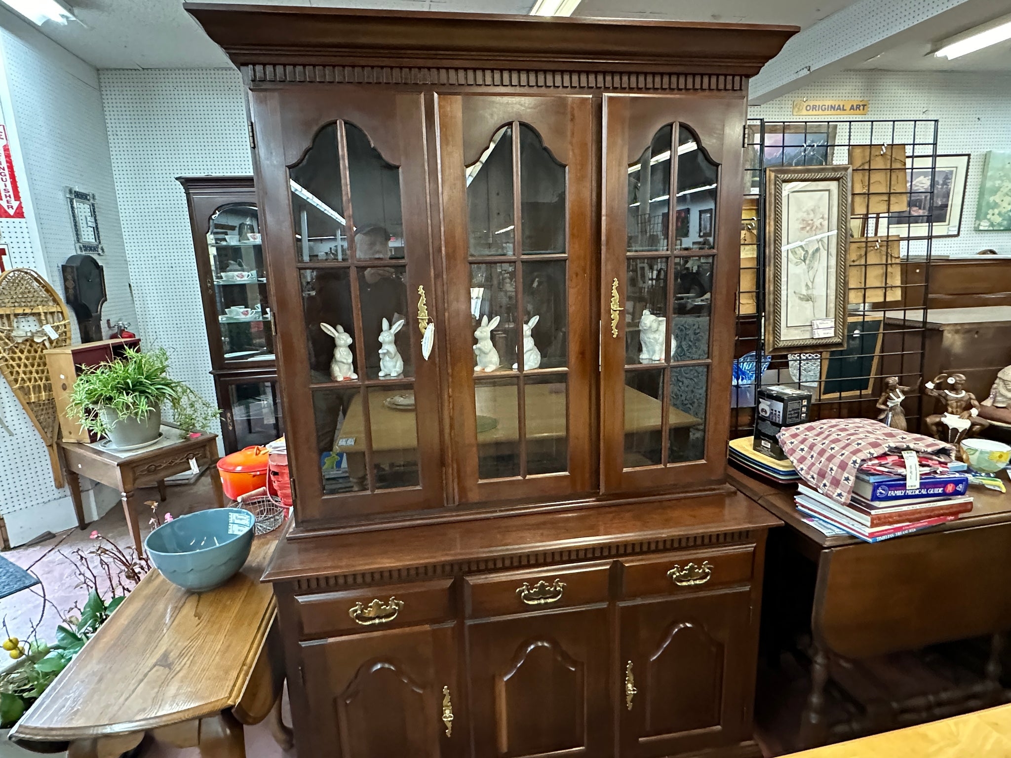 China Hutch with Arched Mullions and Dentil Molding
