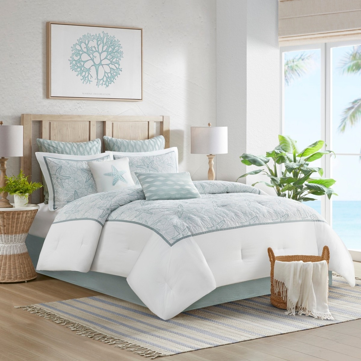 Comforter Set featuring Starfish Motif and Seafoam Blue Duvet
