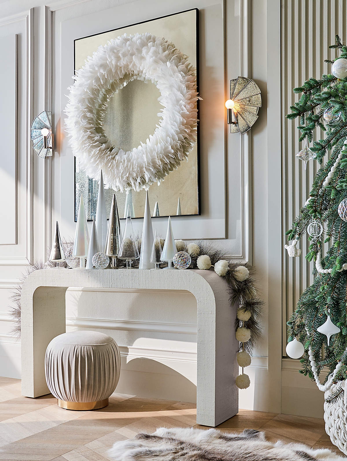Console Table: Monochromatic Ivory Horseshoe Arch Design