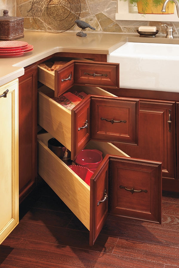 Corner Drawer Cabinet | Raised Panel Fronts | Traditional Kitchen