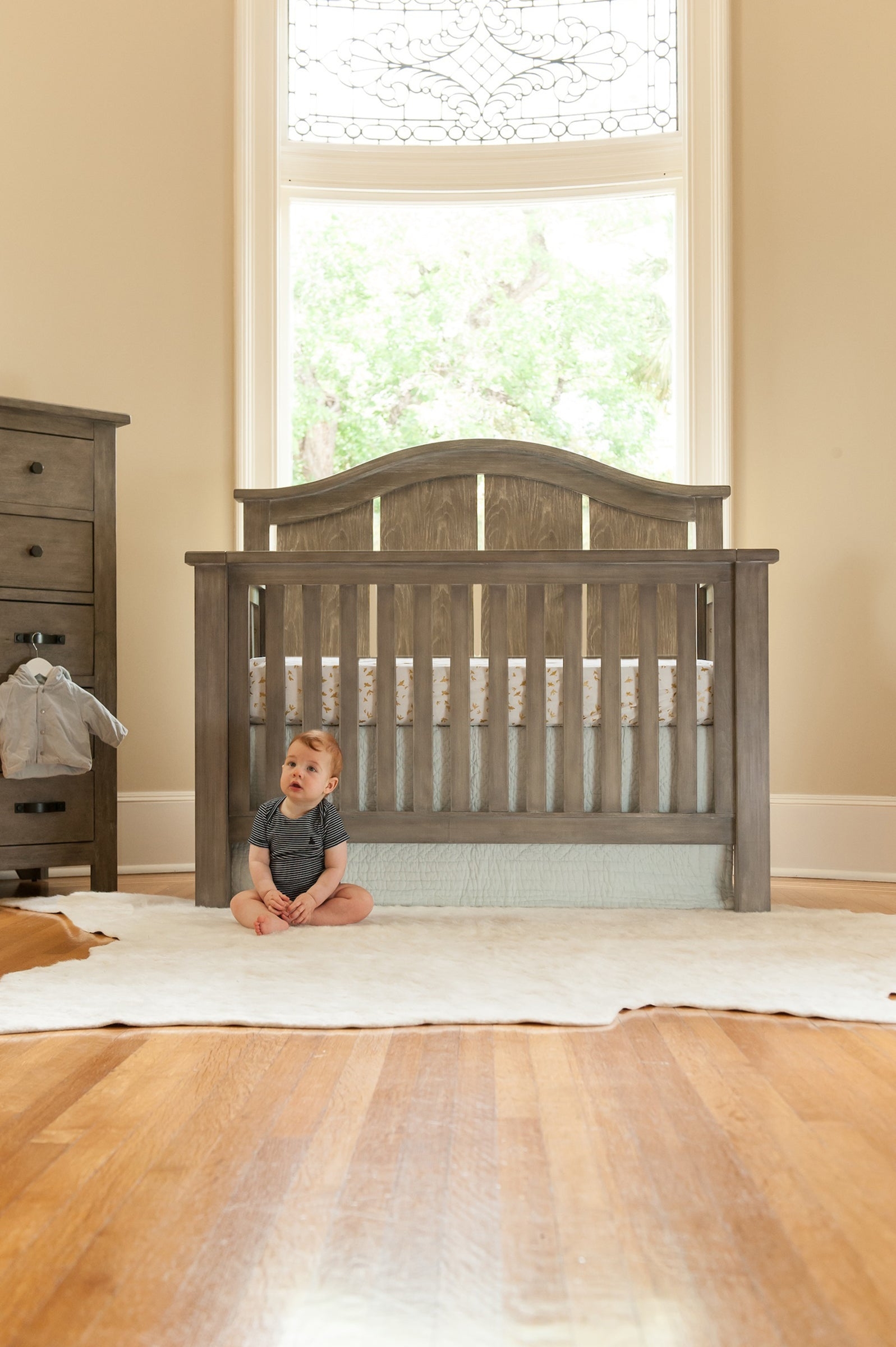 Crib with Arched Headboard, Weathered Gray Wash and Thick Posts