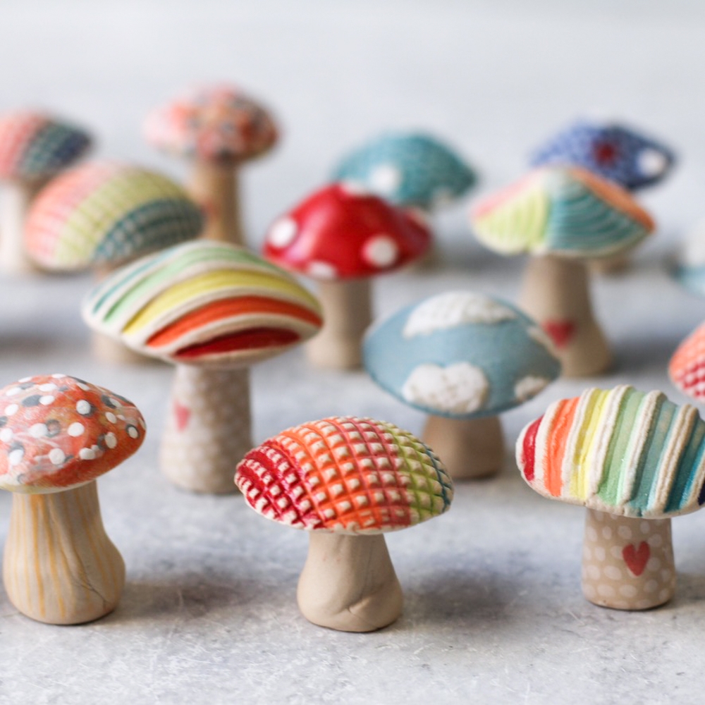 Decorative Figurine: Heart Accent Stems Patterned Shrooms