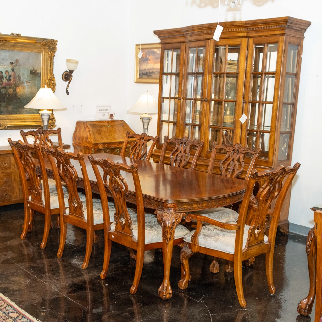 Dining Set with Banded Inlay and Banded Mahogany Dining Table