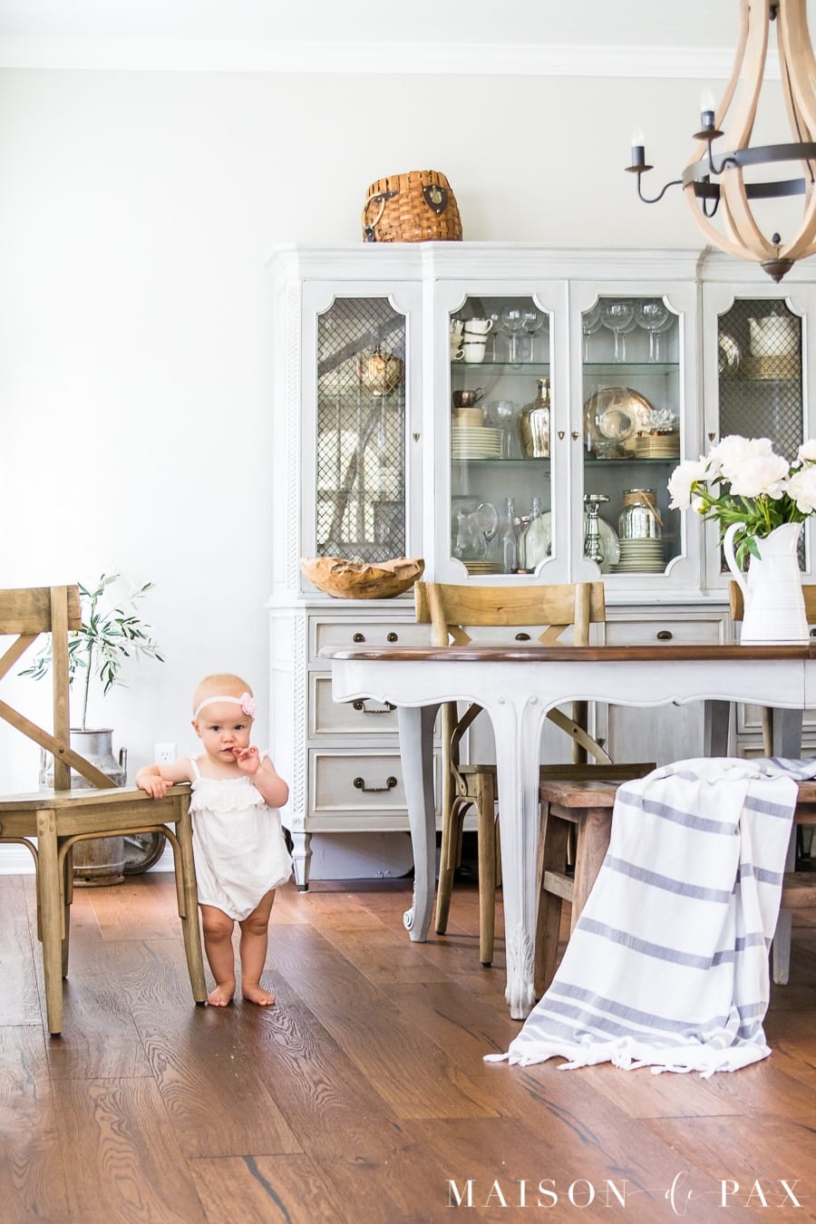 Dining Set with Whitewashed Hutch and Rustic X-Back Chairs