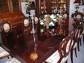 Dining Table Glossy Mahogany with Carved Back Chairs