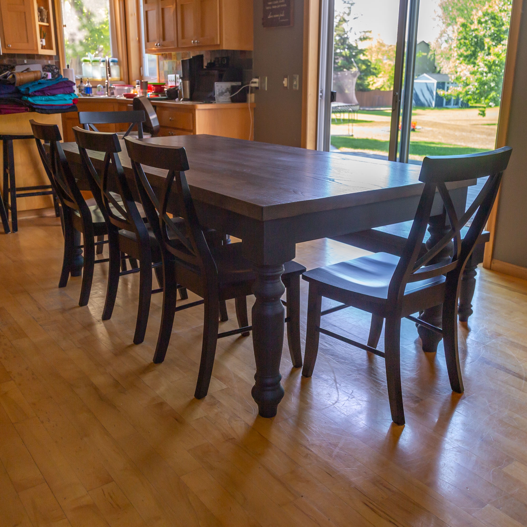 Dining Table Set Chunky Turned Legs Charcoal Finish