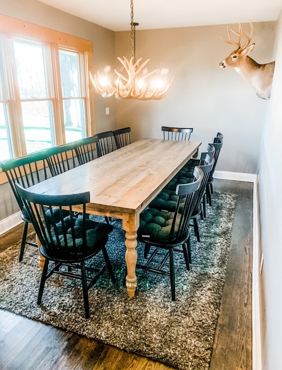 Farmhouse Dining Table Design: Antler Chandelier