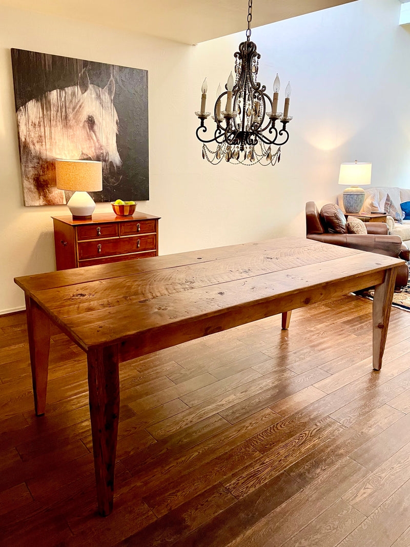 Farmhouse Table: Honey Brown Harvest Plank Design