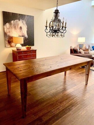 Farmhouse Table: Honey Brown Harvest Plank Design